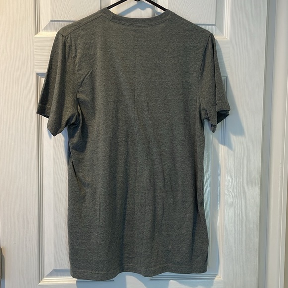 Phi Mu Sorority size L gray tshirt - Picture 4 of 4